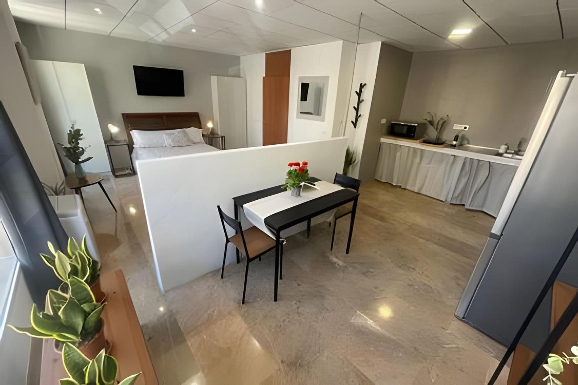 11 Nights Studios Валенсия Экстерьер фото