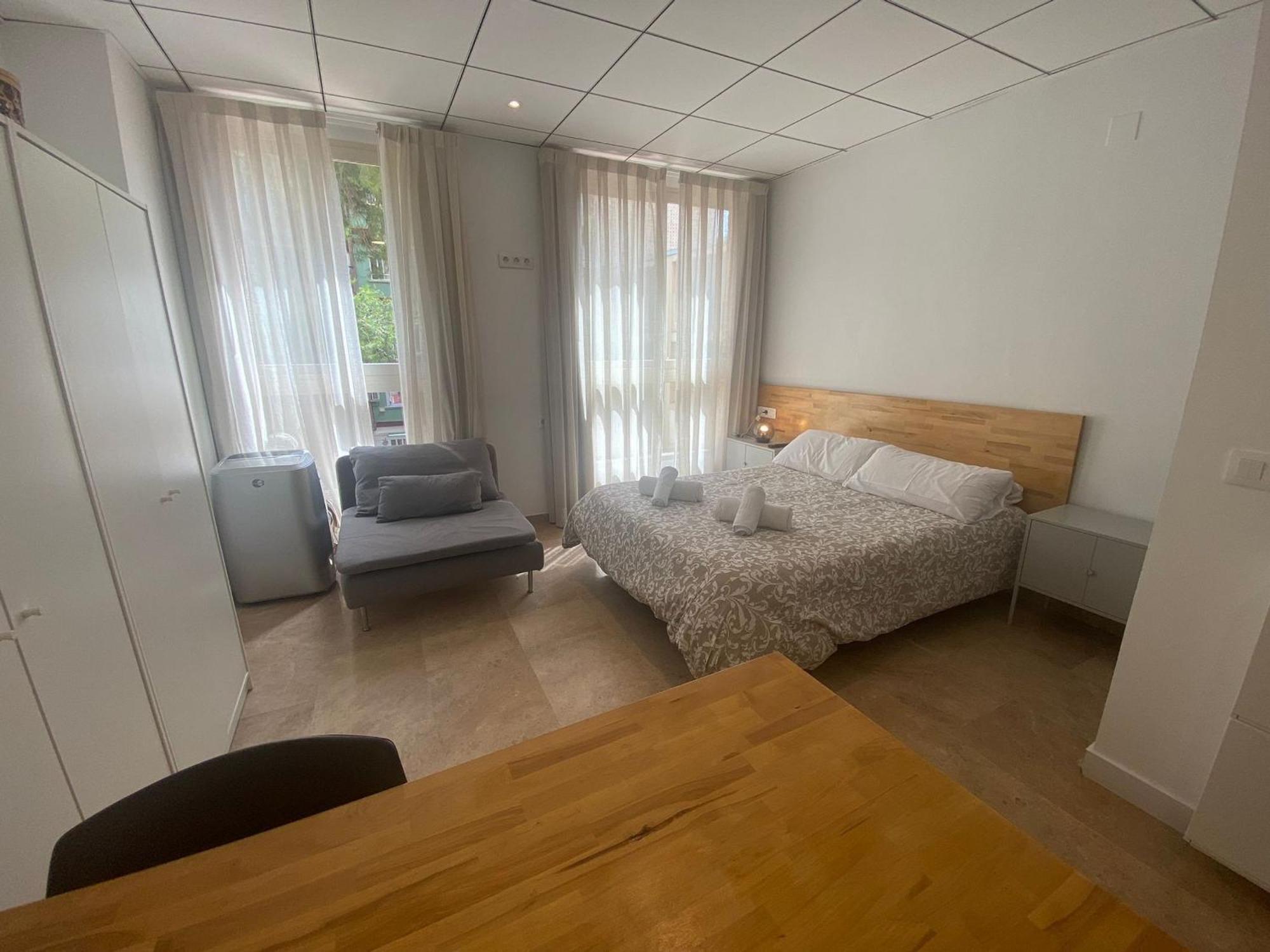 11 Nights Studios Валенсия Экстерьер фото